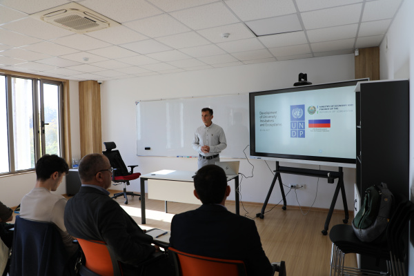 Россия помогает Узбекистану в развитии университетских бизнес-инкубаторов